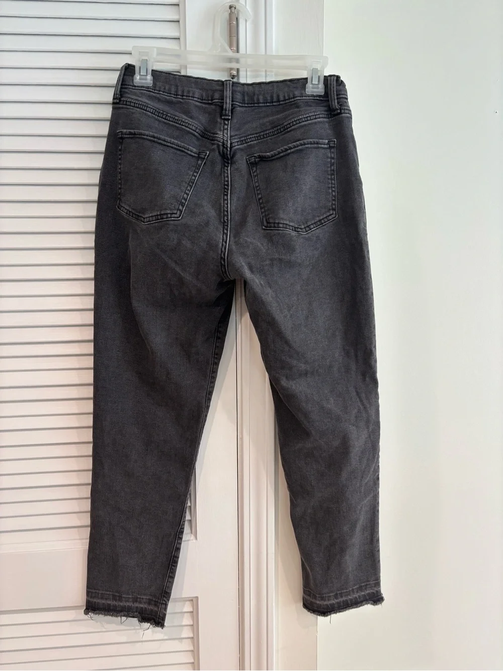 Old Navy Black Cropped High-Rise Jeans